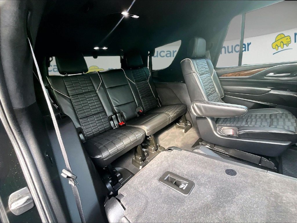 Used 2021 Cadillac Escalade Sport Platinum w/ LPO, Floor Liner Package AWD/4WD image 16