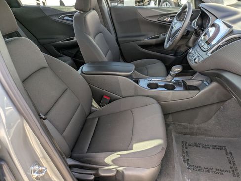 Used 2023 Chevrolet Malibu LT image 27