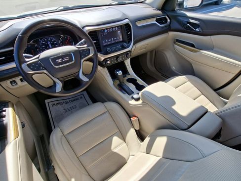 Used 2019 GMC Acadia Denali w/ Technology Package FWD image 19