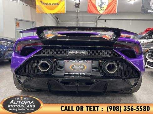 Used 2024 Lamborghini Huracan Tecnica image 4