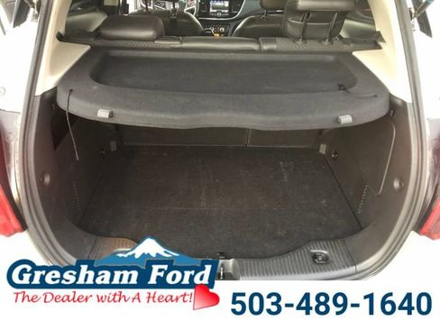 Used 2022 Buick Encore Preferred image 21