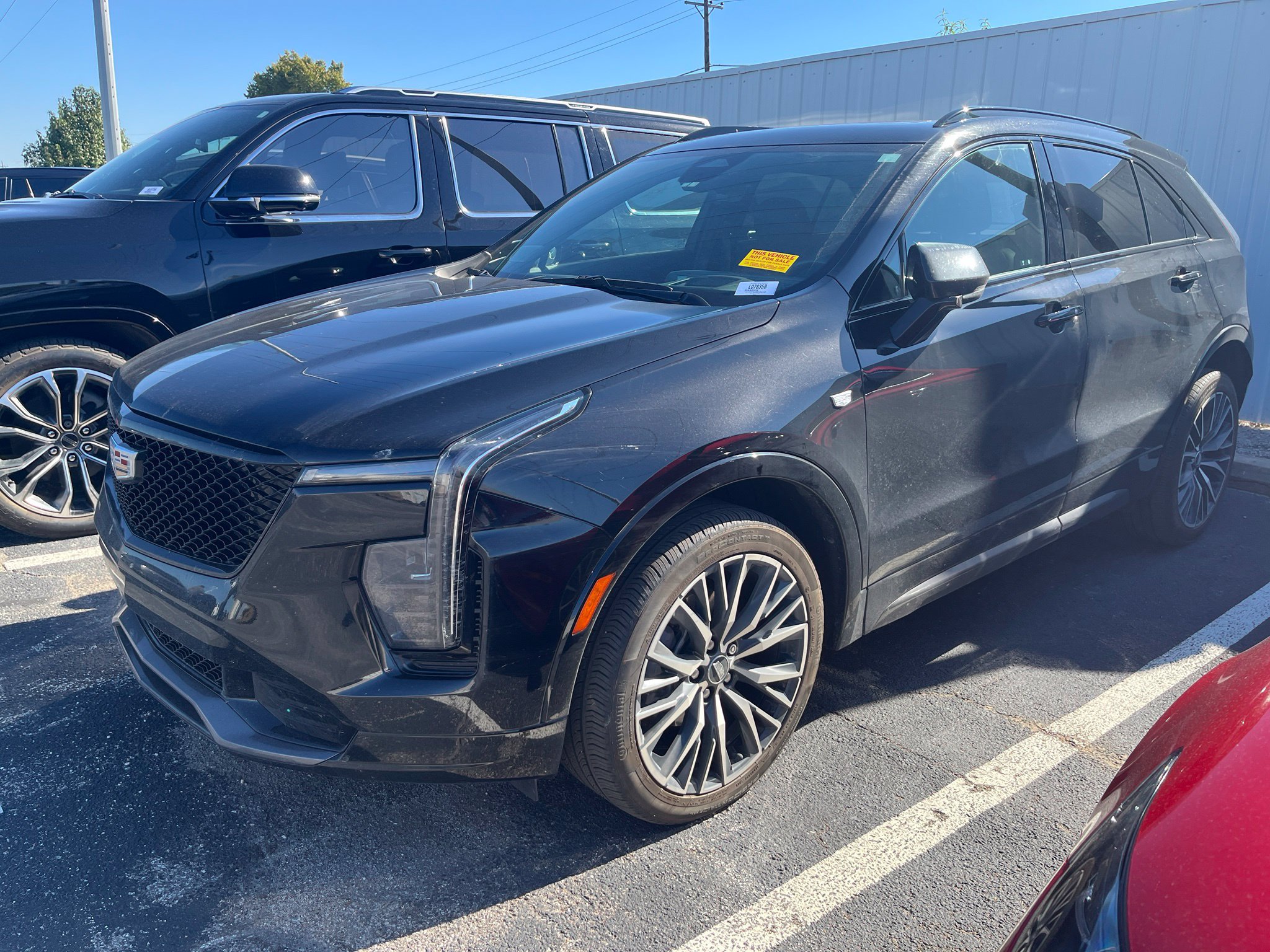 Used 2024 Cadillac XT4 Sport w/ Technology Package AWD/4WD image 3