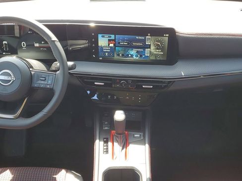 New 2025 Nissan Kicks SR image 23