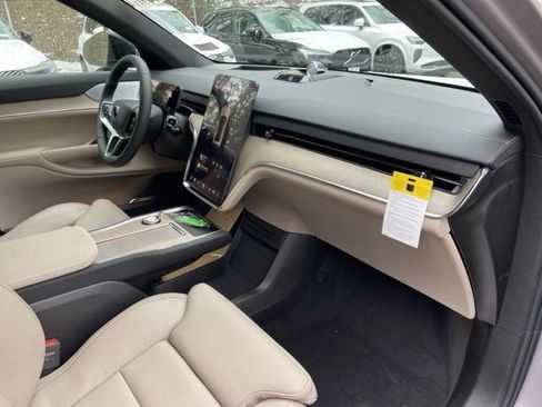 New 2026 Volvo EX90 Ultra image 17