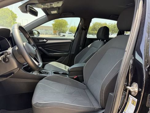Used 2025 Volkswagen Jetta Sport FWD image 23