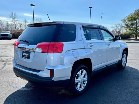 Used 2017 GMC Terrain SLE image 8