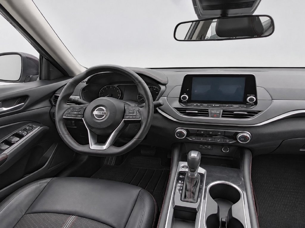 Used 2025 Nissan Altima 2.5 SR FWD image 20
