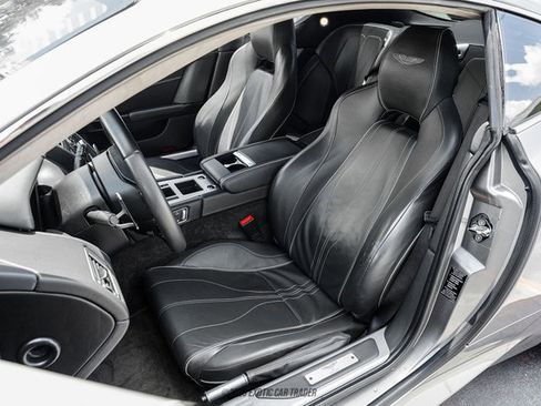 Used 2013 Aston Martin DB9 Coupe RWD image 33