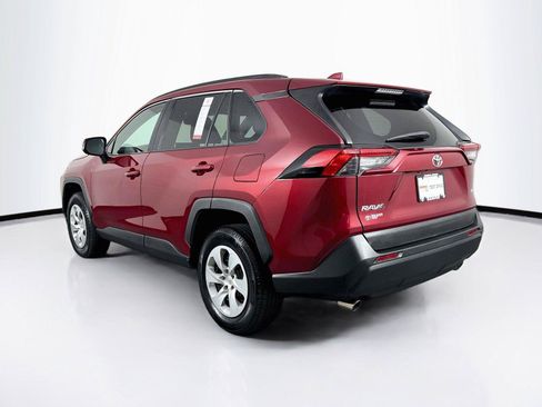 Used 2019 Toyota RAV4 LE FWD image 11