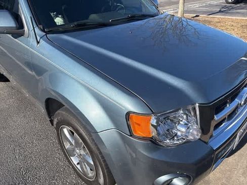 Used 2010 Ford Escape Limited image 7