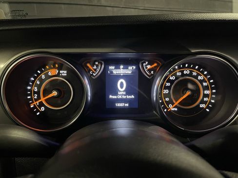 Used 2021 Jeep Wrangler Unlimited Sport image 41