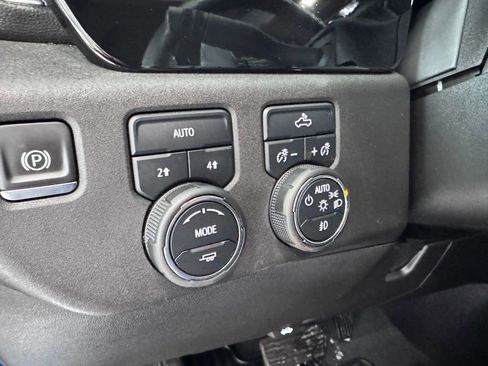 Certified 2022 Chevrolet Silverado 1500 RST image 23