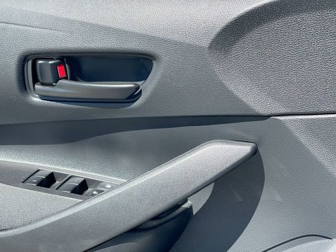 Certified 2025 Toyota Corolla LE FWD image 8
