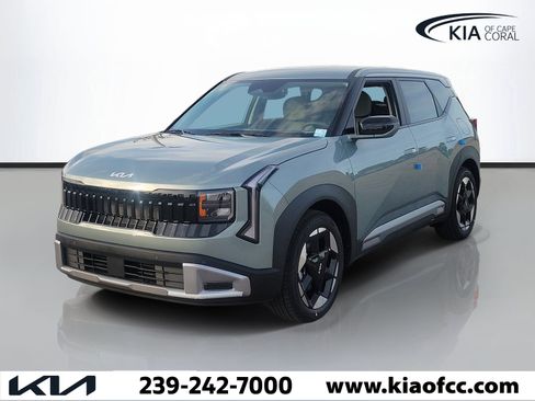 New 2027 Kia Seltos S FWD image 3