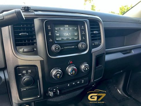 Used 2017 RAM 3500 Tradesman w/ Chrome Appearance Group AWD/4WD image 14