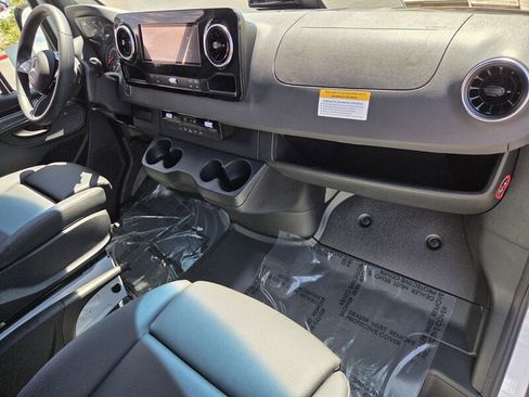 New 2025 Mercedes-Benz Sprinter 2500 image 20