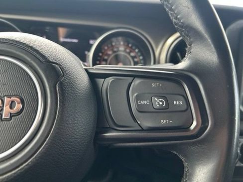 Used 2018 Jeep Wrangler Unlimited Sport S AWD/4WD image 19