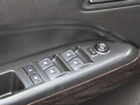 Used 2019 GMC Canyon SLT w/ Driver Alert Package AWD/4WD image 12