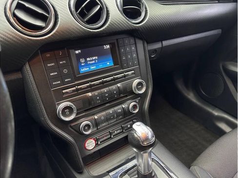 Used 2016 Ford Mustang Coupe RWD image 13