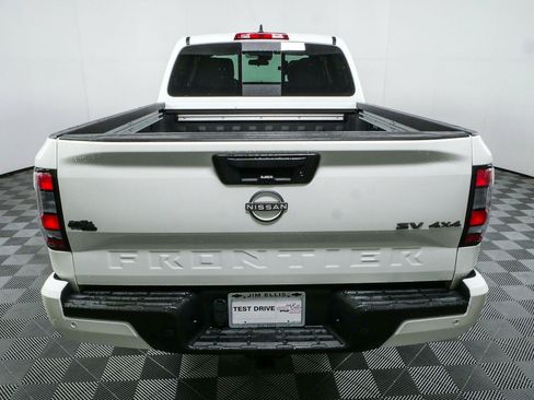 Used 2024 Nissan Frontier SV w/ Technology Package AWD/4WD image 27