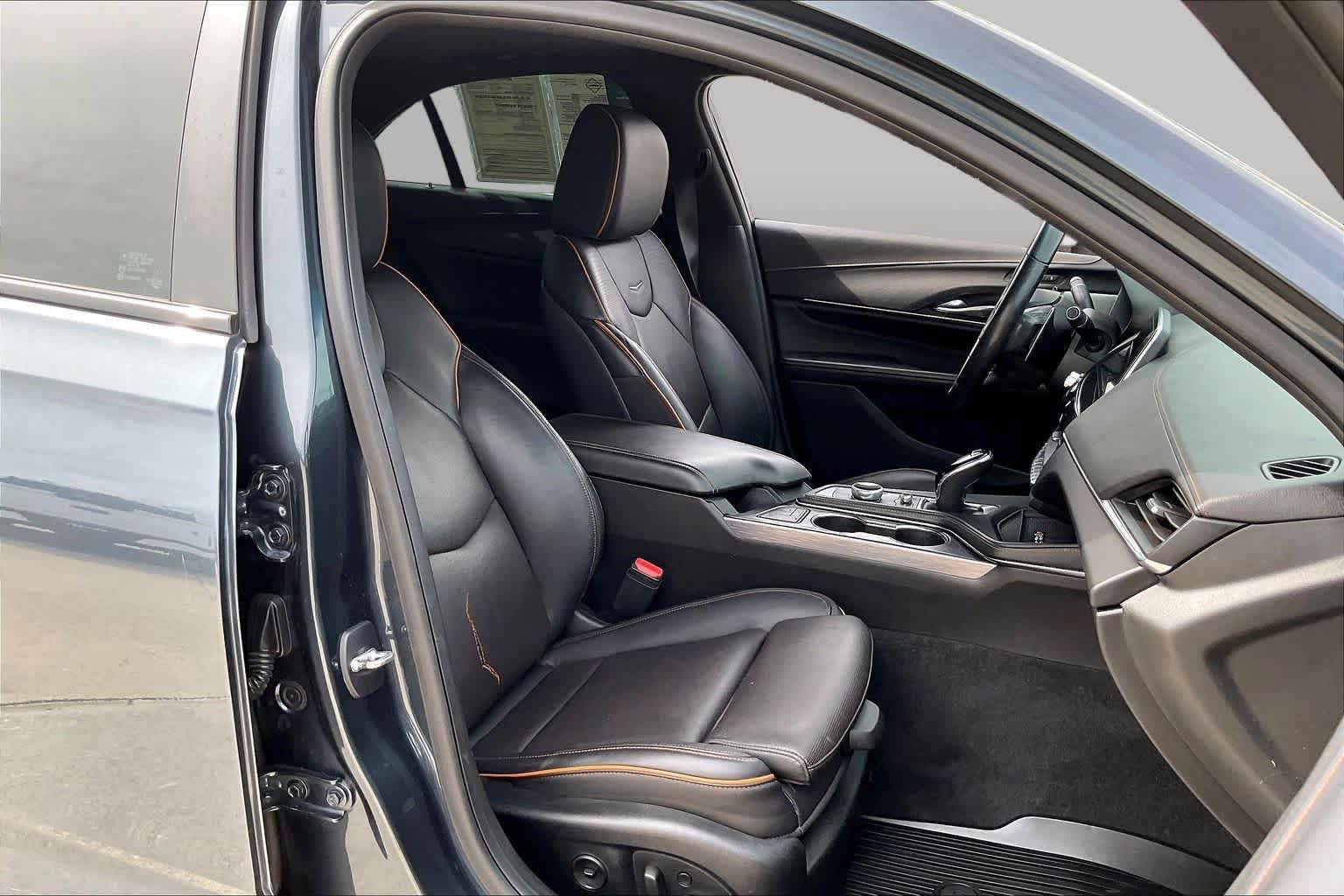 Used 2020 Cadillac CT4 V w/ Climate Package RWD image 8