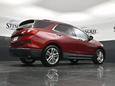 Used 2018 Chevrolet Equinox Premier FWD image 32