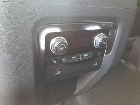 Used 2022 GMC Yukon Denali AWD/4WD image 13