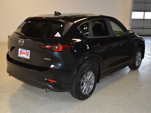 New 2025 MAZDA CX-5 AWD 2.5 S w/ Select Package image 3