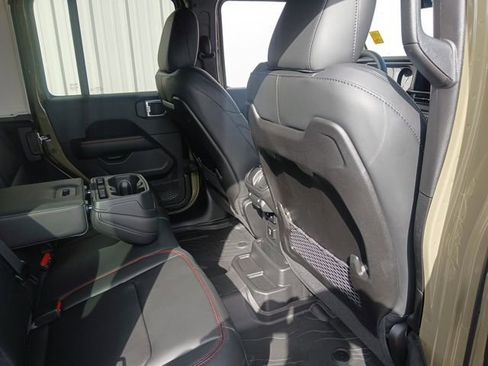 New 2026 Jeep Wrangler Unlimited Rubicon image 27