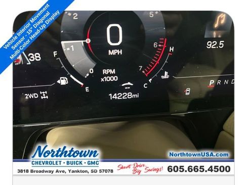Used 2025 GMC Yukon Denali w/ Denali Reserve Package AWD/4WD image 16