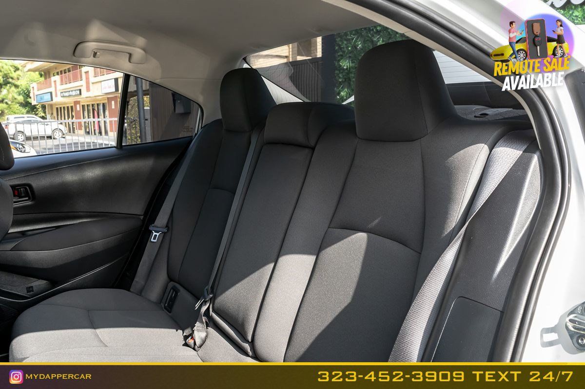 Used 2022 Toyota Corolla LE FWD image 14