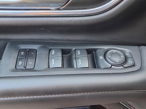 Used 2023 Chevrolet Tahoe LT image 13