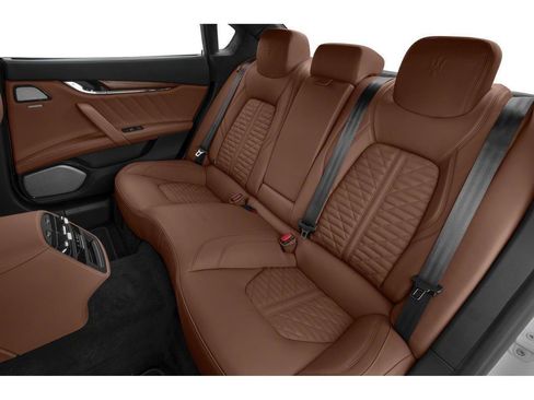 Used 2023 Maserati Quattroporte GT RWD image 52