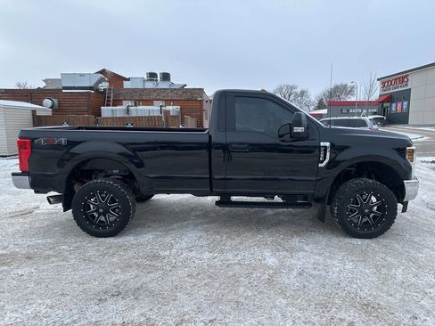 Used 2019 Ford F250 XLT w/ XLT Value Package image 6