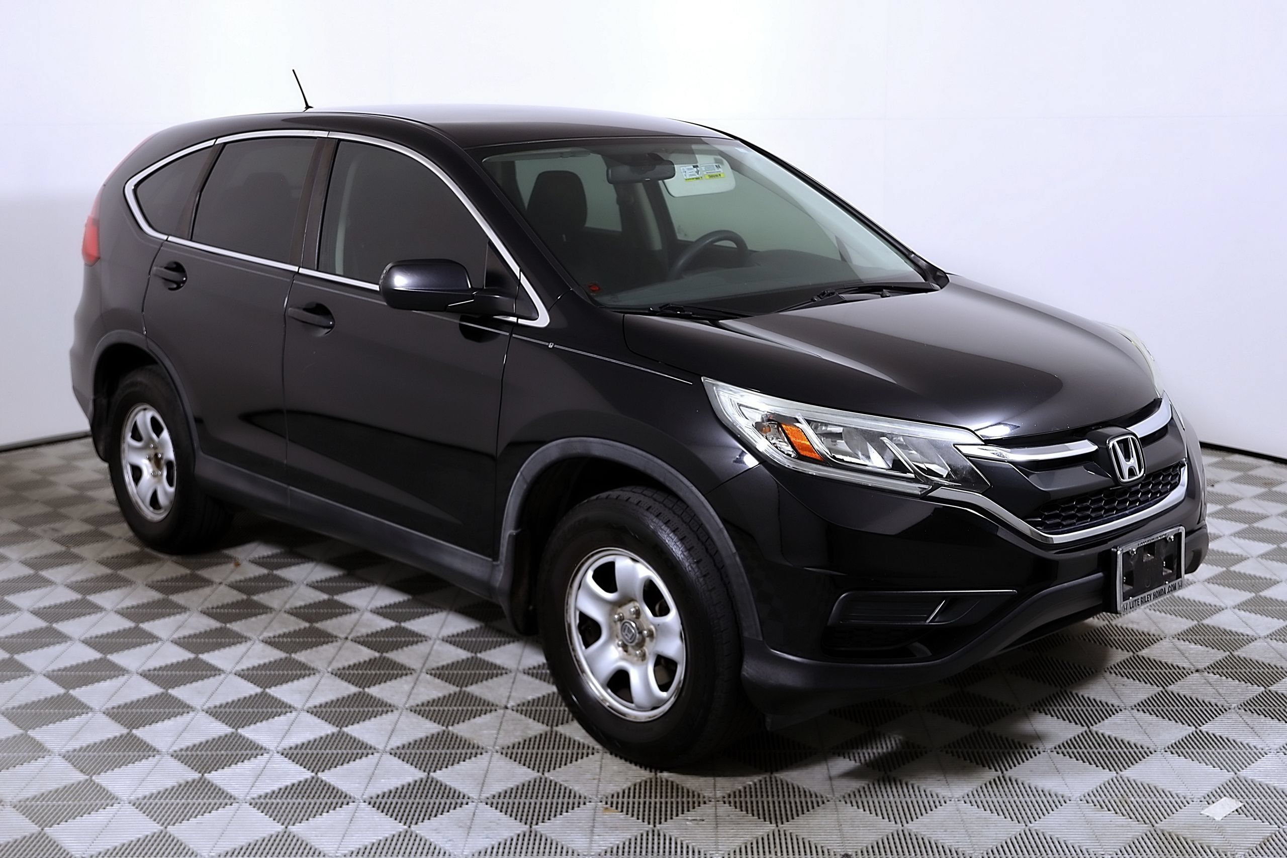 Used 2016 Honda CR-V LX image 5