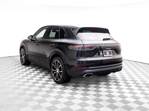 Certified 2023 Porsche Cayenne image 3