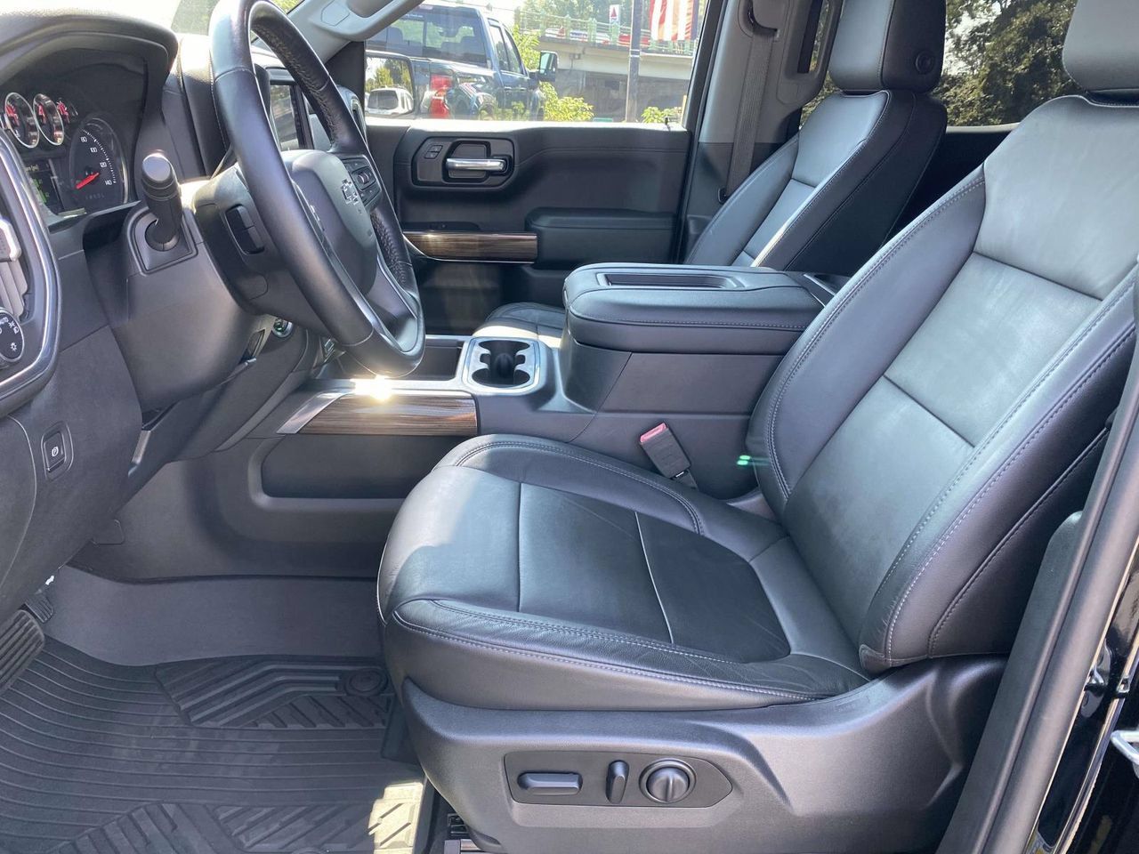 Used 2020 Chevrolet Silverado 1500 LT Trail Boss AWD/4WD image 22
