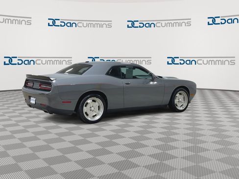 Used 2019 Dodge Challenger SXT w/ Blacktop Package RWD image 8