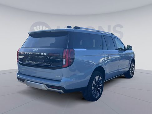 New 2025 Ford Expedition Max Platinum w/ Driver's Package image 11