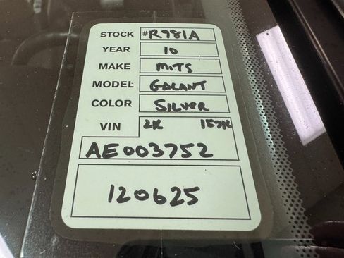 Used 2010 Mitsubishi Galant ES image 20