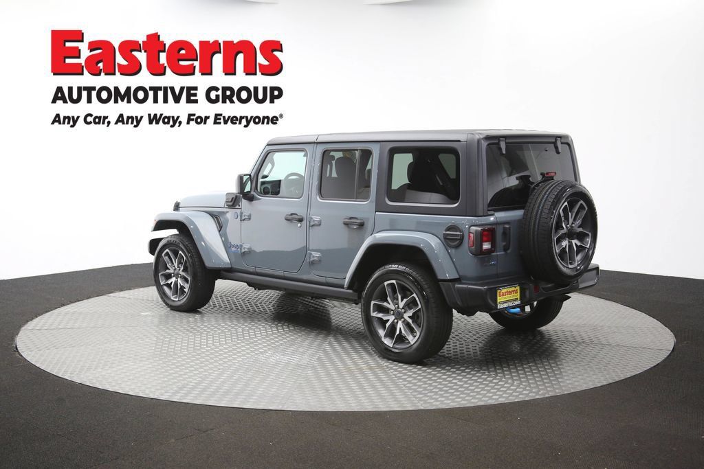 Used 2024 Jeep Wrangler Unlimited w/ Convenience Group AWD/4WD image 66