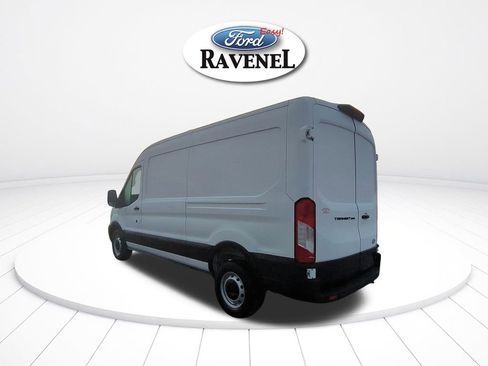 New 2026 Ford Transit 250 148 Medium Roof w/ Load Area Protection Package RWD image 6