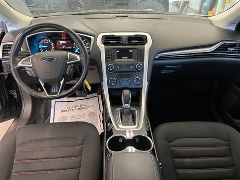 Used 2016 Ford Fusion SE w/ Equipment Group 201A AWD/4WD image 8
