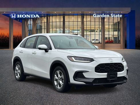 Certified 2024 Honda HR-V LX image 2