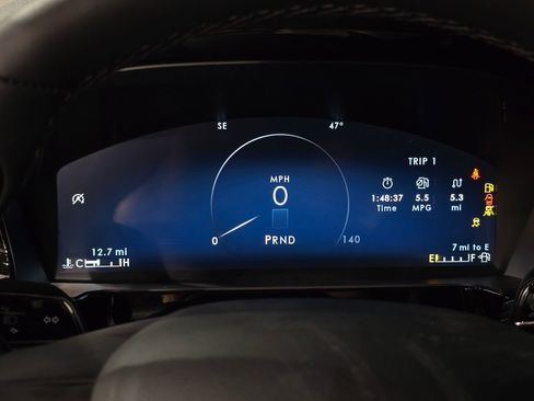 New 2026 Lincoln Corsair Premiere image 23