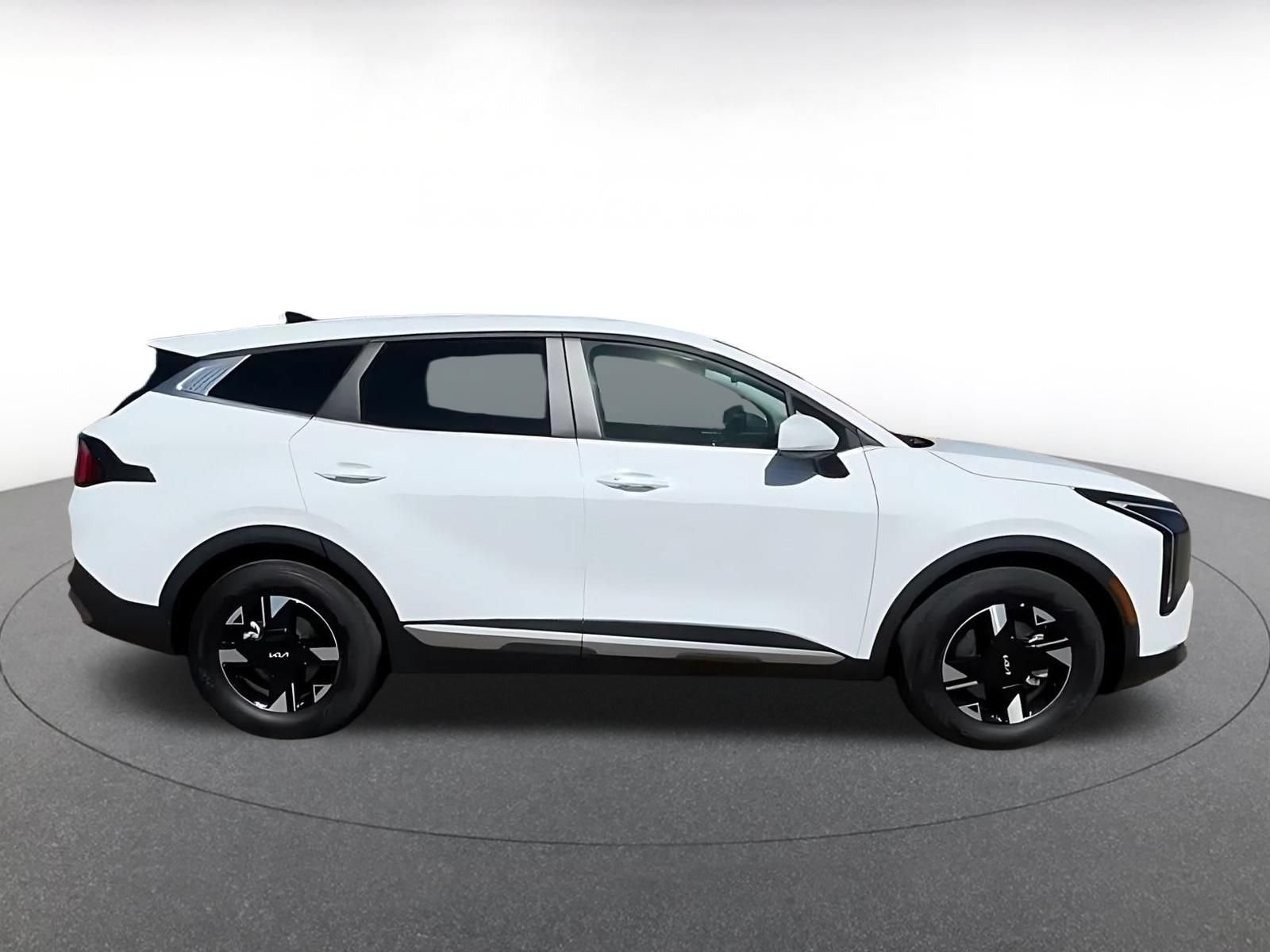 Used 2026 Kia Sportage LX FWD image 15