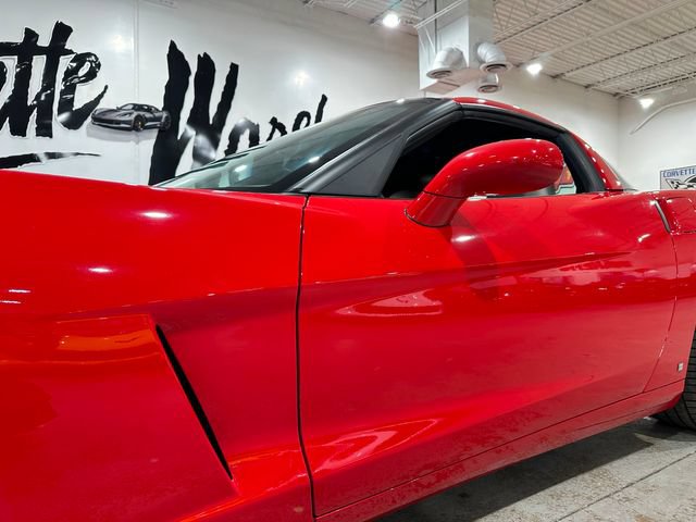 Used 2006 Chevrolet Corvette Coupe w/ Preferred Equipment Group RWD image 28