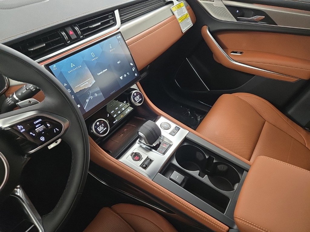New 2026 Jaguar F-PACE R-Dynamic S AWD/4WD image 16