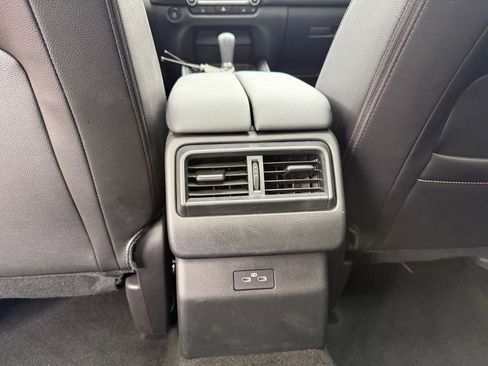 Used 2025 MAZDA CX-50 AWD 2.5 S w/ Premium Package image 22