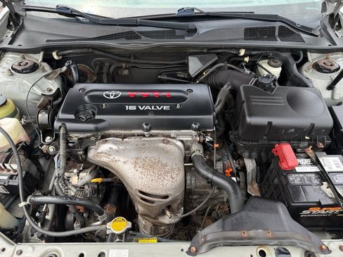 Used 2005 Toyota Camry LE FWD image 28